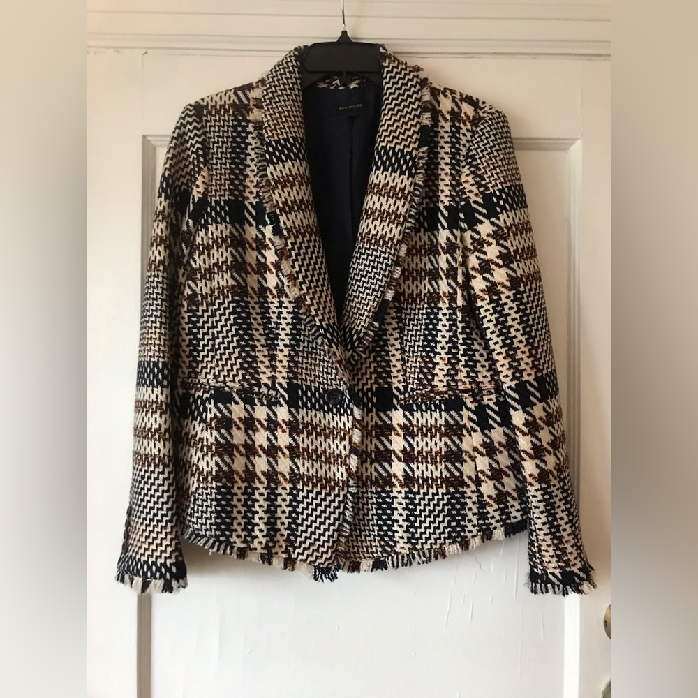 Ann Taylor size 10 Tweed shawl collar Blazer